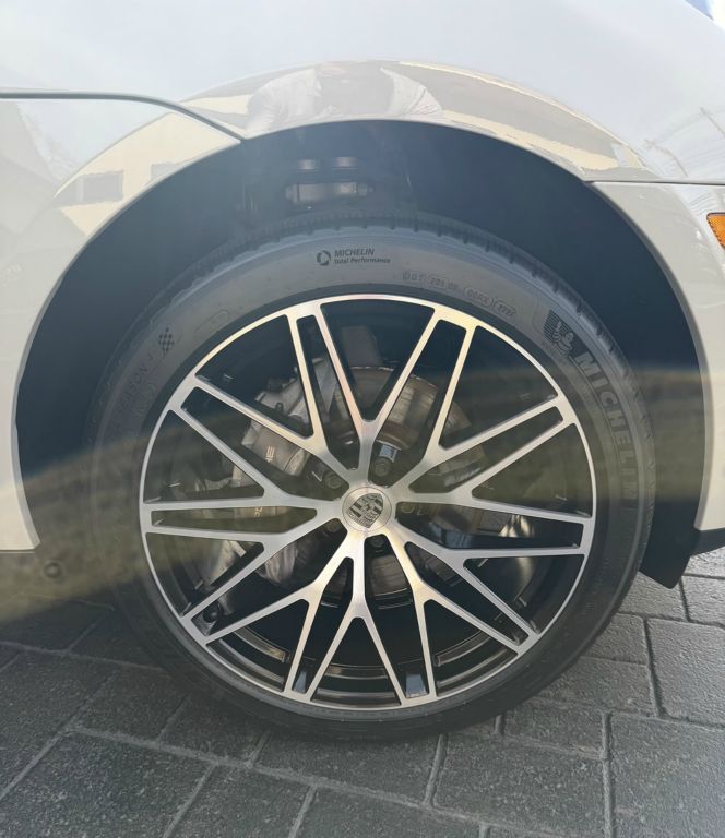 2023 Porsche Macan Base - Photo 11
