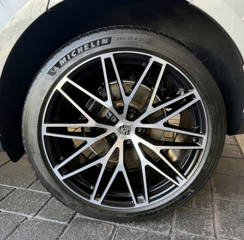 2023 Porsche Macan Base - Photo 12